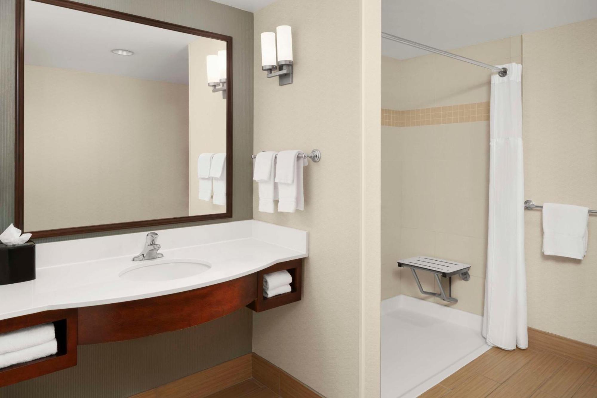 Hotel Hilton Garden 3*